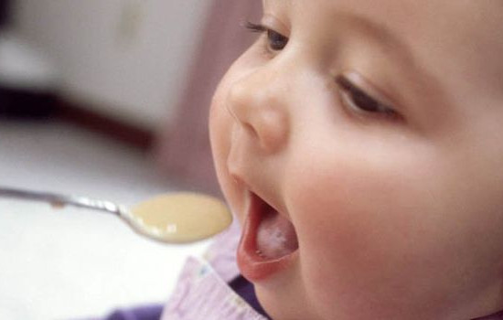 Сколько должен съедать грудной ребенок