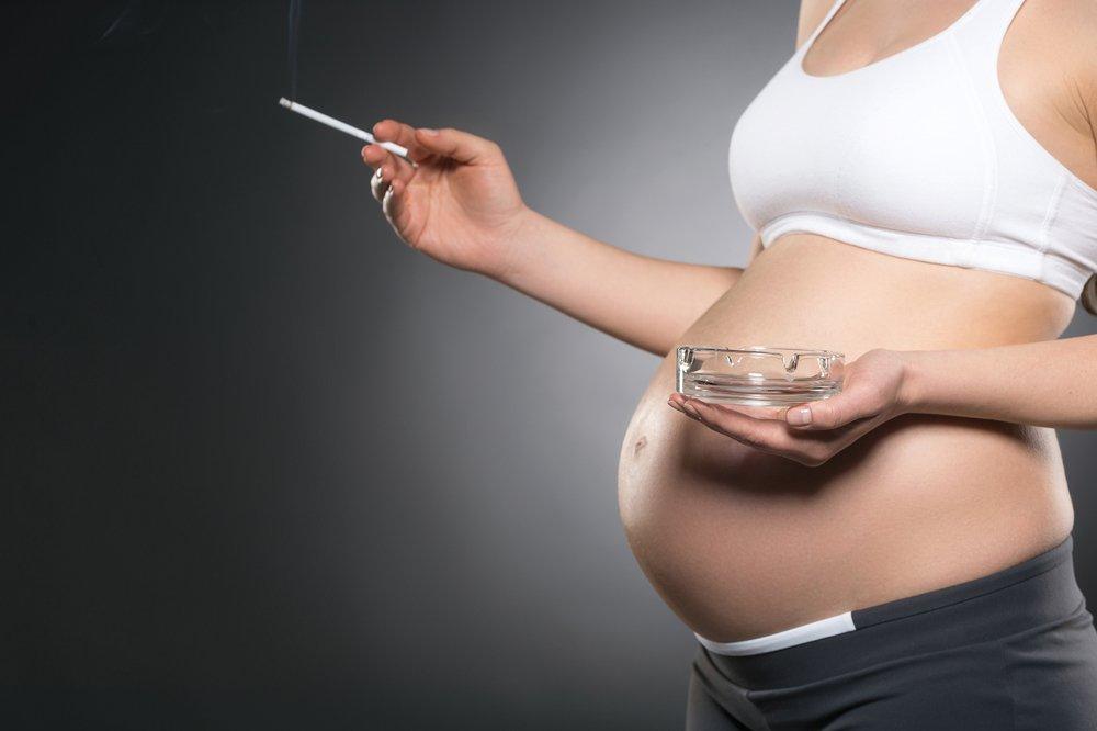 Курение во время беременности: мифы и факты