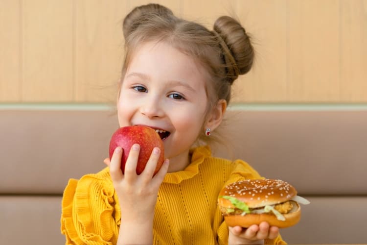 Убедитесь, что питание вашего ребенка сбалансировано