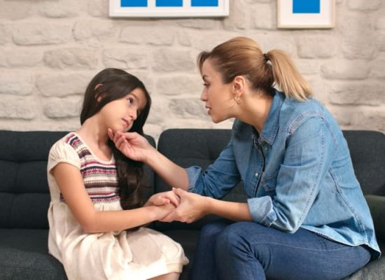 Как матери могут воспитать своих дочерей в любви к себе?