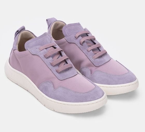Фиолетовые кроссовки