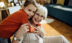 Роль бабушки в развитии внуков