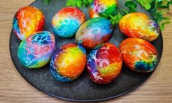 Чем красить яйца на пасху [year]: что можно использовать?